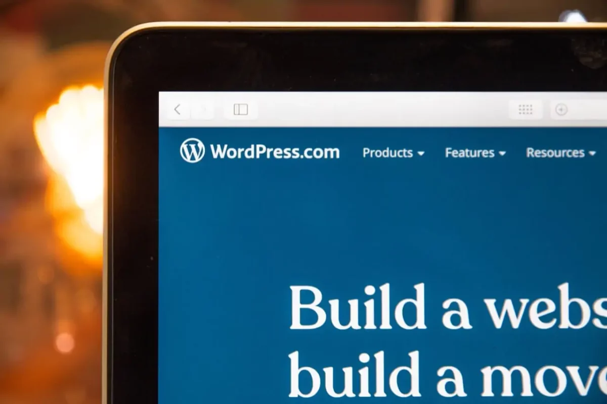 WordPress.com vs WordPress.org – porównanie i wybór